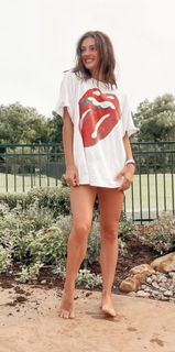 Savannah Rae Demers feet photo thumbnail