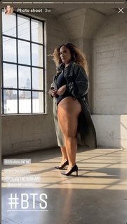 Savelina Fanene feet photo thumbnail