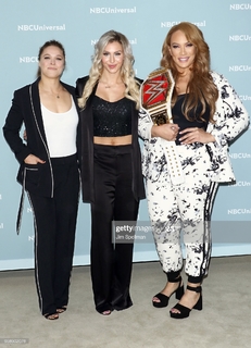 Savelina Fanene feet photo thumbnail