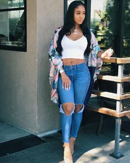 Saweetie feet photo thumbnail