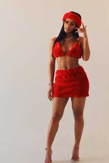 Saweetie feet photo thumbnail