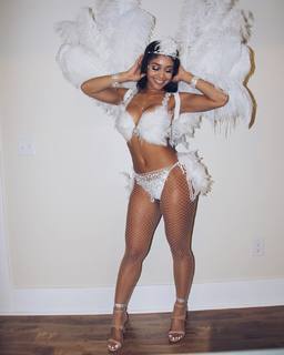 Saweetie feet photo thumbnail