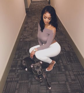 Saweetie feet photo thumbnail