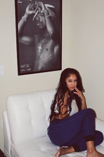 Saweetie feet photo thumbnail