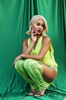 Saweetie feet photo thumbnail