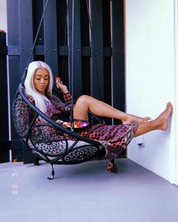 Saweetie feet photo thumbnail