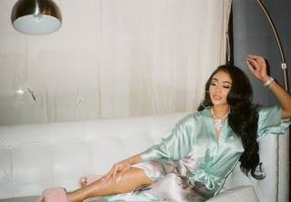 Saweetie feet photo thumbnail