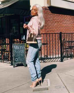 Saweetie feet photo thumbnail