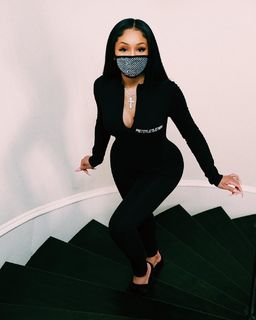 Saweetie feet photo thumbnail