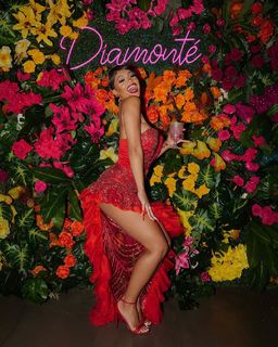 Saweetie feet photo thumbnail