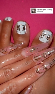 Saweetie feet photo thumbnail