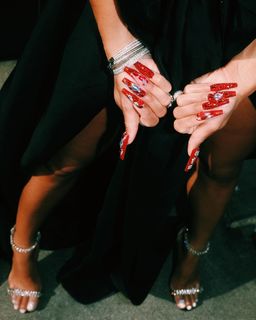 Saweetie feet photo thumbnail