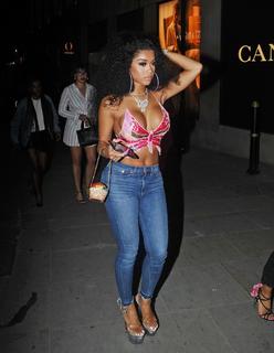 Saweetie feet photo thumbnail