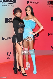 Saweetie feet photo thumbnail