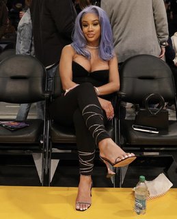 Saweetie feet photo thumbnail