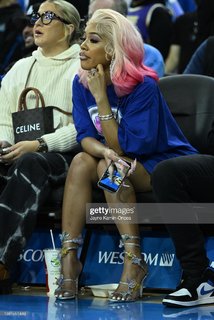 Saweetie feet photo thumbnail