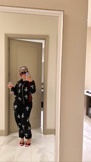 Saweetie feet photo thumbnail