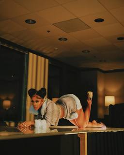 Saweetie feet photo thumbnail