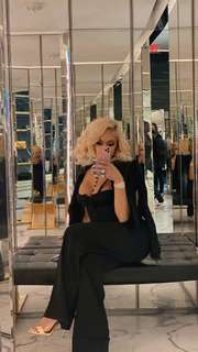 Saweetie feet photo thumbnail
