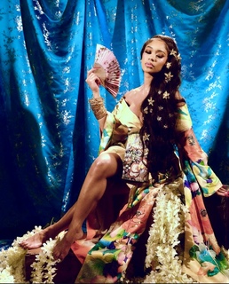Saweetie feet photo thumbnail