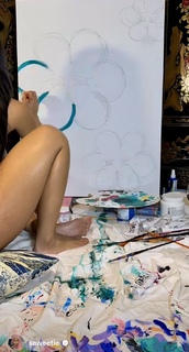 Saweetie feet photo thumbnail