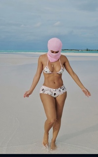 Saweetie feet photo thumbnail