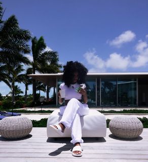 Saweetie feet photo thumbnail