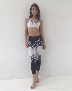 Sayaka Akimoto feet photo 16