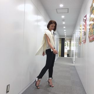 Sayaka Akimoto feet photo 10
