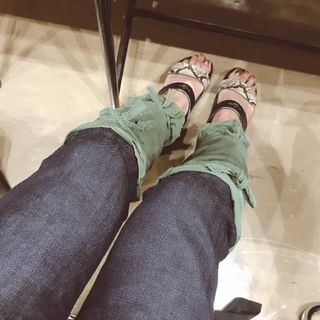 Sayaka Akimoto feet photo 1