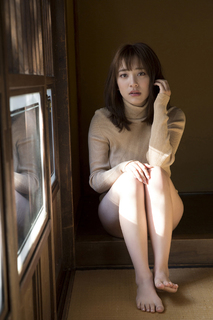 Sayaka Tomaru feet photo thumbnail