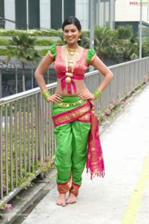 Sayali Bhagat feet photo 5