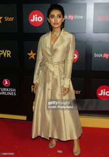Sayani Gupta feet photo 8