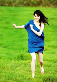 Sayumi Michishige feet photo 12