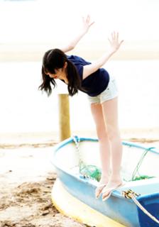 Sayumi Michishige feet photo 8