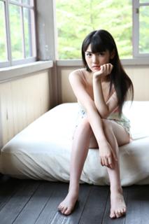 Sayumi Michishige feet photo 14