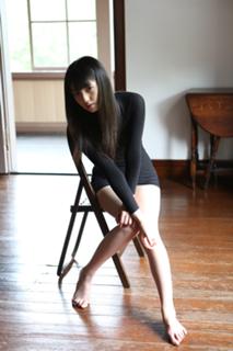 Sayumi Michishige feet photo 8