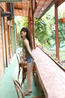 Sayumi Michishige feet photo 3