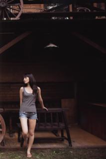 Sayumi Michishige feet photo 17