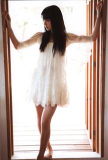 Sayumi Michishige feet photo 8