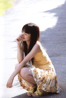 Sayumi Michishige feet photo 3