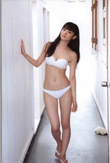 Sayumi Michishige feet photo 16