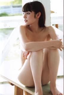 Sayumi Michishige feet photo 15