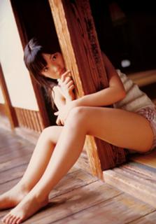 Sayumi Michishige feet photo 10