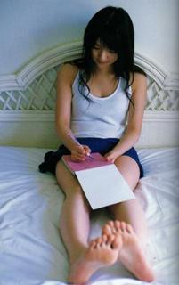 Sayumi Michishige feet photo 16