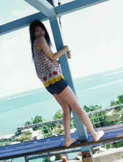 Sayumi Michishige feet photo 8