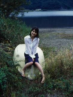 Sayumi Michishige feet photo 13