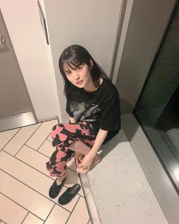 Sayumi Michishige feet photo 5
