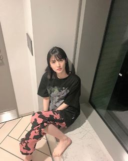 Sayumi Michishige feet photo 3