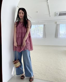 Sayumi Michishige feet photo 13